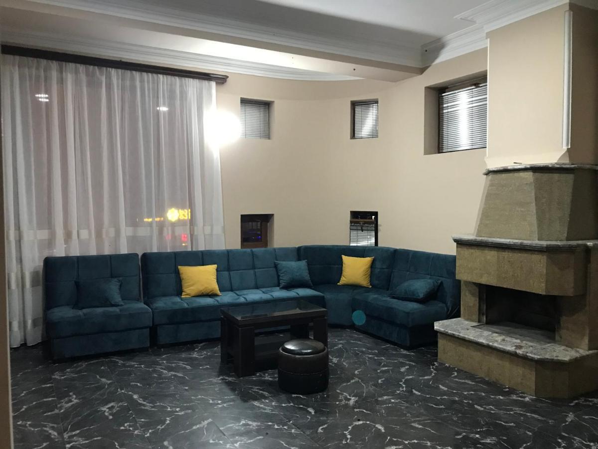 Rostus Hotel Tbilisi Luaran gambar