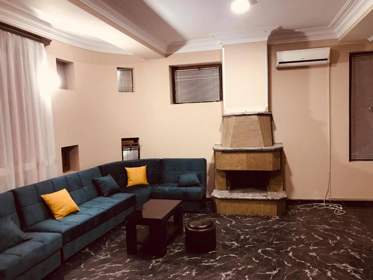Rostus Hotel Tbilisi Luaran gambar